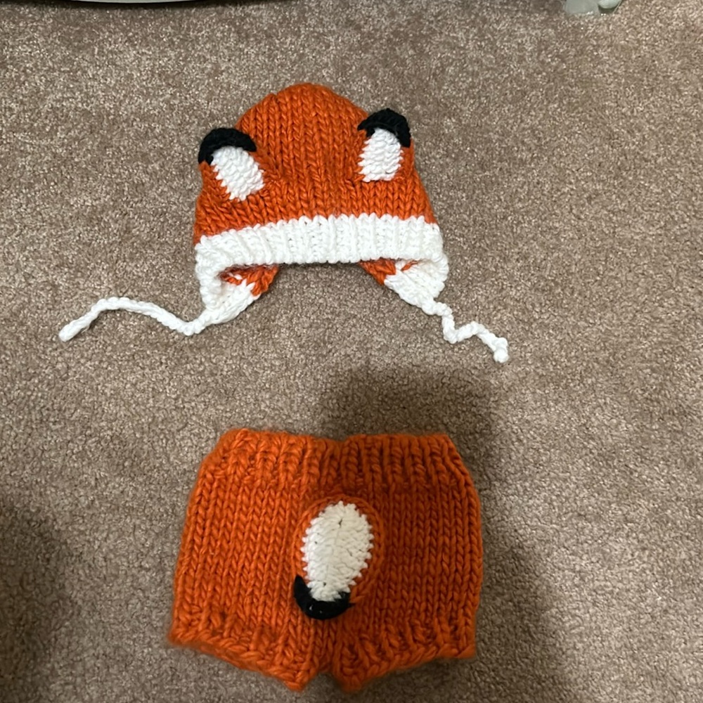 Baby fox shorts and hat